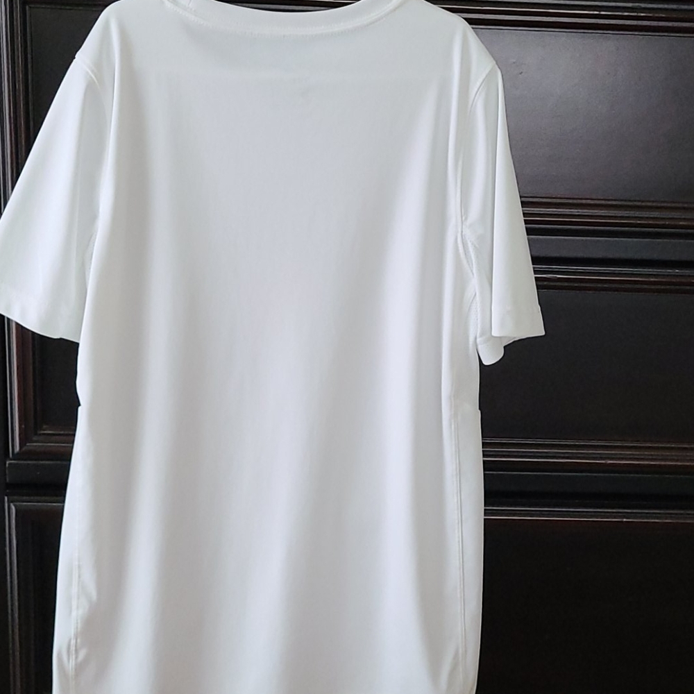 Youth Large Nike Dri-Fit Tee - Picture 4 of 4